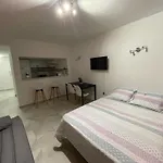 Estudio Muy Centrico En Marbella