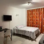 Estudio Muy Centrico En Marbella