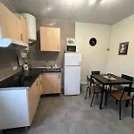 Cozy Guest House Next To Metro La Salut