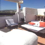 Spacious Apartment In Casares With Terrace And Sea View