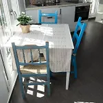 Surfersresidence Apartments