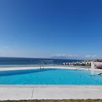 Beachfront Idilia Views