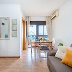 797 Holiday Rentals - Luminoso Apartamento En Aloha Playa