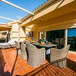 Vivi Homes - Casa Duque Pool, Gym, Terrace & Golf