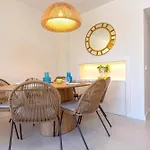 Genteel Home Costa De Nagueles