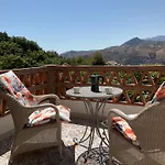 Casa Fermata Apartment And Studio