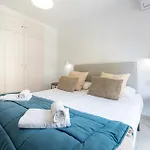 Fantastic Apartment In Beach Front Complex In Calahonda - Dona Lola - Cs129