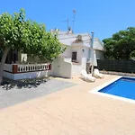 Casa Cerca Del Mar Con Piscina Privada, Wifi Gratis, Aire Acondicionado Opcional, ¡Mascotas Bienvenidas! - Es-184-18