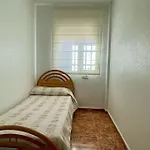 Casa 4 Habitaciones, 5 Personas