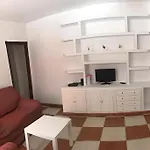 Piso Fresco Y Luminoso En Cadiz