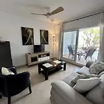 Pool Views Apartment - Ao112Lt