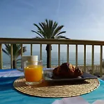 Golden Beach-Apart. Frente Playa
