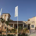 Apartamentos Turisticos Aguilas De Los Collados