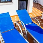 Tipica Casa En Frigiliana Con Patio Y Terraza