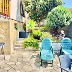 La Casa De La Buganvilla
