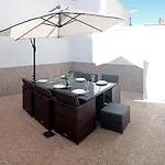 La Costurera