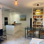 Piso Muy Moderno Para 4 Personas Y Una Cuna A 7 Min Caminando A La Playa, Con Aire, Balcon Con Vistas Y 2 Piscinas