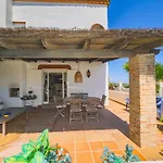 Cubo'S Beachfront Marina De Casares House