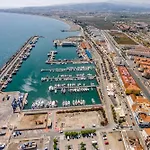 Puerto Caleta Dream - Alojamientos La Torre