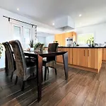 Villa Cortes - 20 Minutes From Puerto Banus