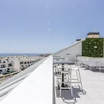 Vivi Homes - Luca Pool, Gym, Spa & Sea View