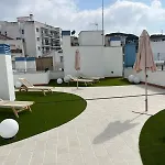 Apartamento De 3 Habitaciones Y 2 Banos En Sant Pol De Mar Con Piscina Comunitaria