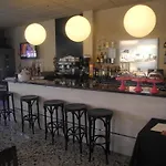 Hostal Fonda Montserrat
