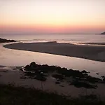 Cabanas De Lires