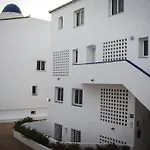 Luxury 2-Bed Apartment With Big Terrace In Aparthotel With Outdoor Pools In Calahonda