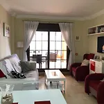Apartamento Urbanizacion De Lujo En Primera Linea De Playa Isla Canela