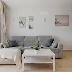 Seaview Apartment Near Golf With Pool By Costarentals - Ref 69