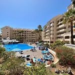 Very Spacious 2 Bed Apt In Castle Harbour C203
