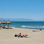 Tinoko Apartament In La Carihuela Beach