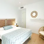 Cosy Beach Apartment