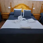 Hostal Brenaverde