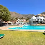 Hibiscos Seaview Terrace By Casasol