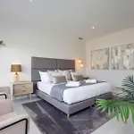Modern Townhouse On San Roque Golf Club