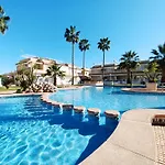 Sunny Blue Home - Near Pools & Beach