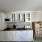 La Casita Verde- Cerca De La Playa Y Con Piscina Abierta Todo El Ano