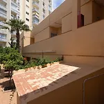 008 Plaza Ole Beachfront Apartment With Sea Views And Beach Access
