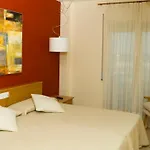 Hotel Roca Plana
