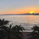 Comfortable Seaside Apartment In Salou 85 M² Sea View