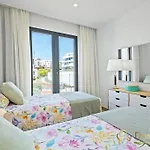 Luxury Flat In Higueron West