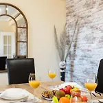 Terrace Of Paradise, 2 Bed 2 Bath, Parking, Pool