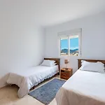 Fantastic 4 Bed Apt La Cala Hills