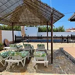 Chalet Conil Con Piscina Privada