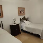 Chalet Con Piscina A 50 M De La Playa .