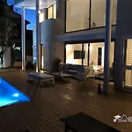 Super Villa Oasis Fab Sea And Sitges View With Private Pool And Air Conditioning