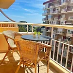 Cozy Apartment - Terrace And Pools