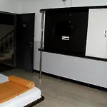 Hotel Rainbow